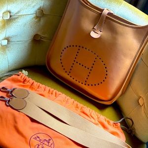 ‼️SOLD‼️Vintage Hermes Evelyne PM
